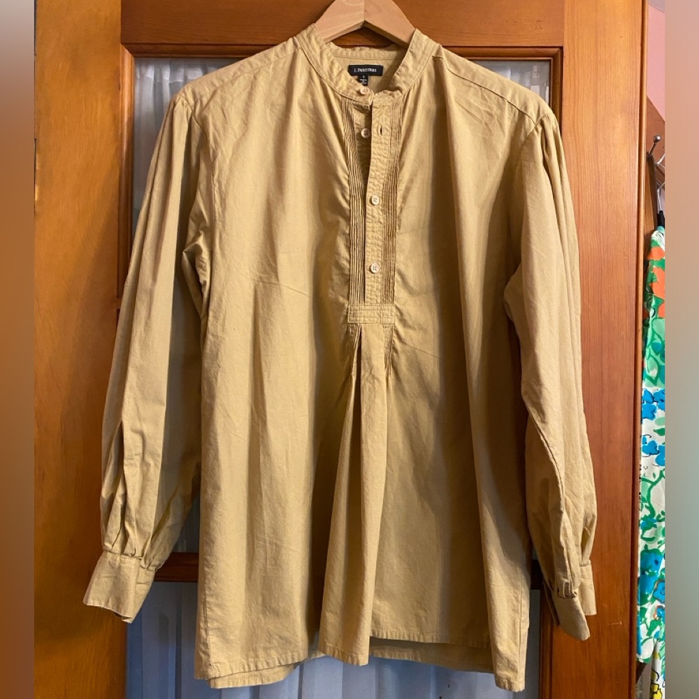 J.Peterman Otavalo Mountain Shirt. Tan. Classic Peasant Style. Men’s Sz Small